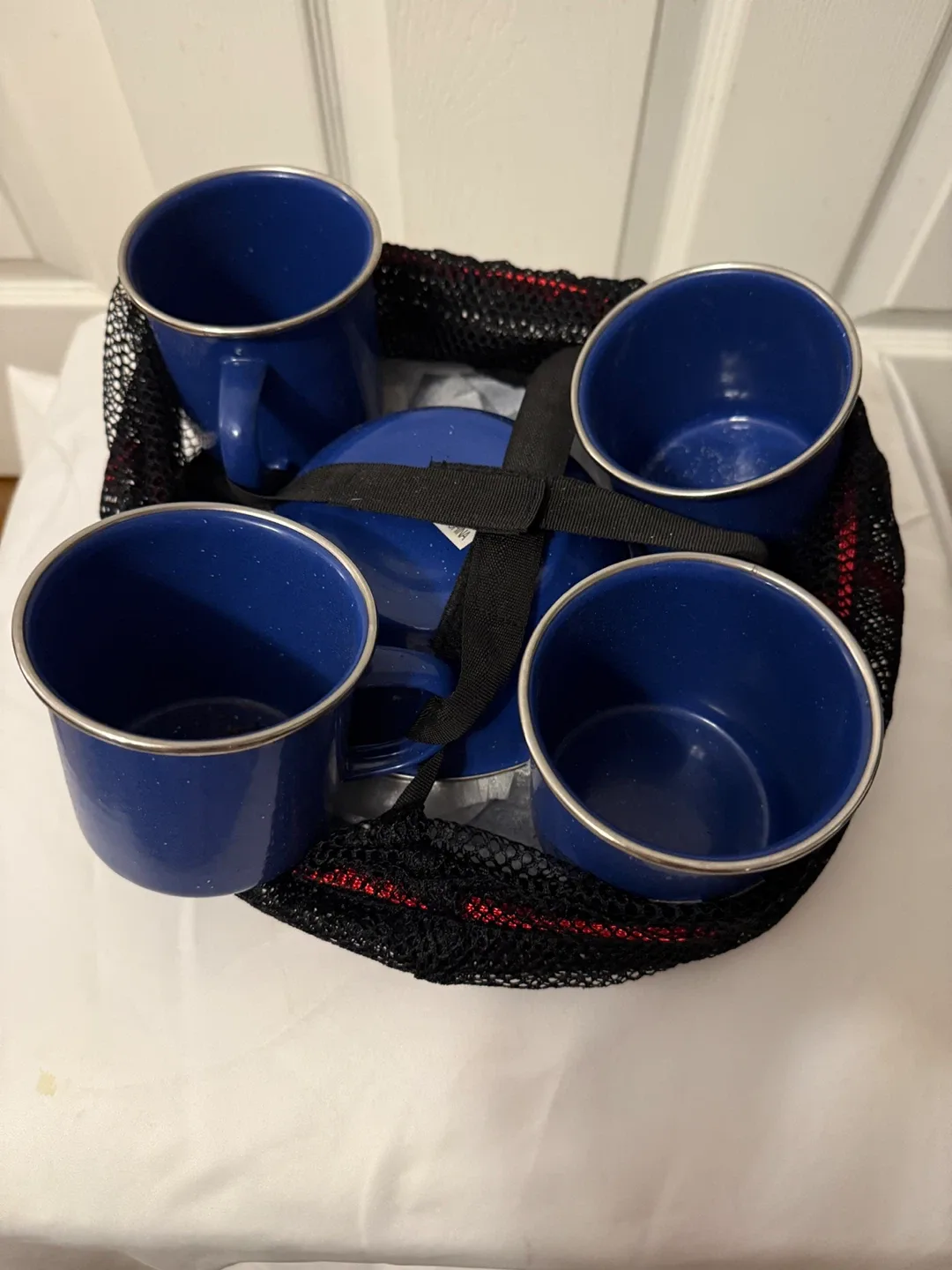 Stansport 12-piece Enamel Camping Dish Set image indicator(4)