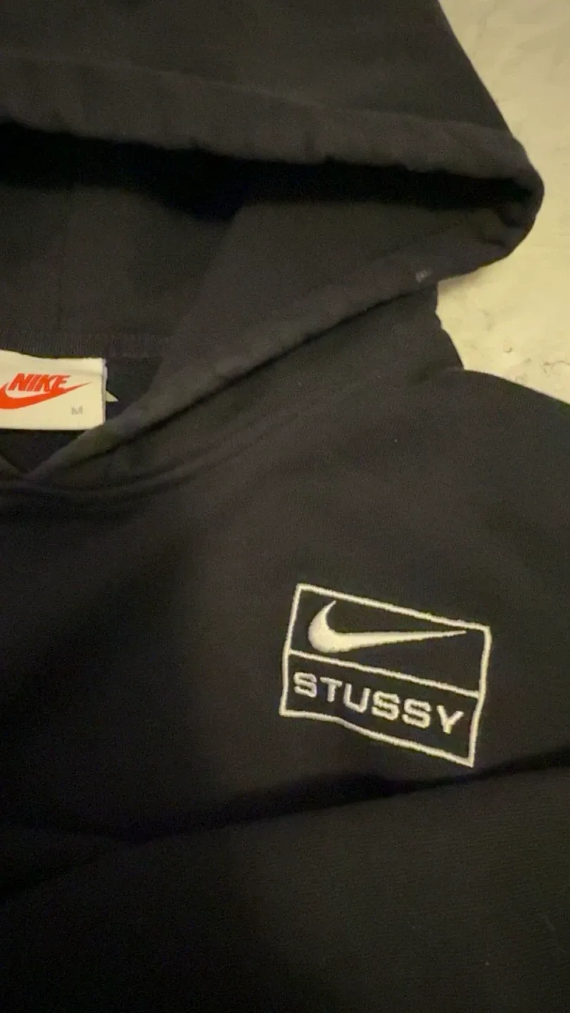 Nike x Stussy Black Hoodie - Size M image indicator(2)