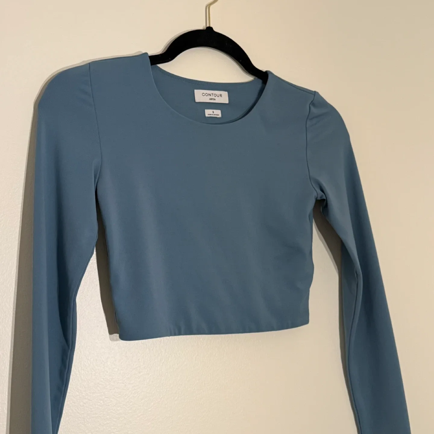 Aritzia Contour Crop Top size S image indicator(2)