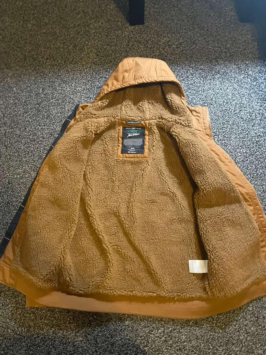 Woods Hooded winter Jacket - Size Large image indicator(6)