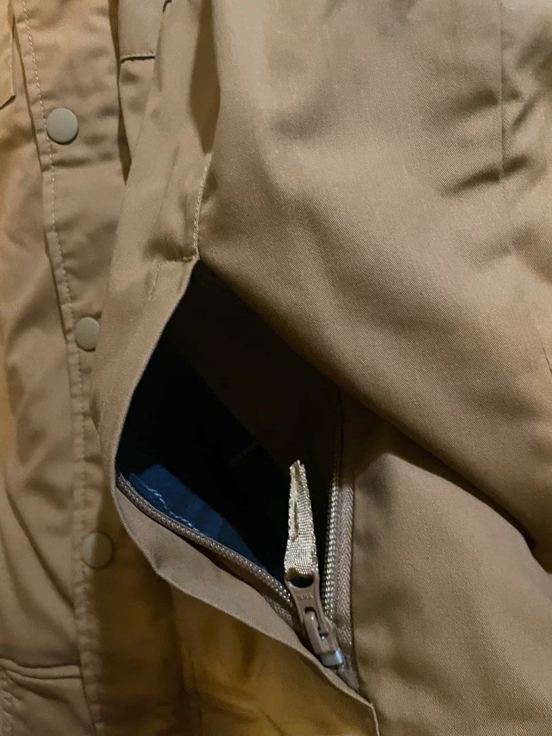 Woods Hooded winter Jacket - Size Large image indicator(10)