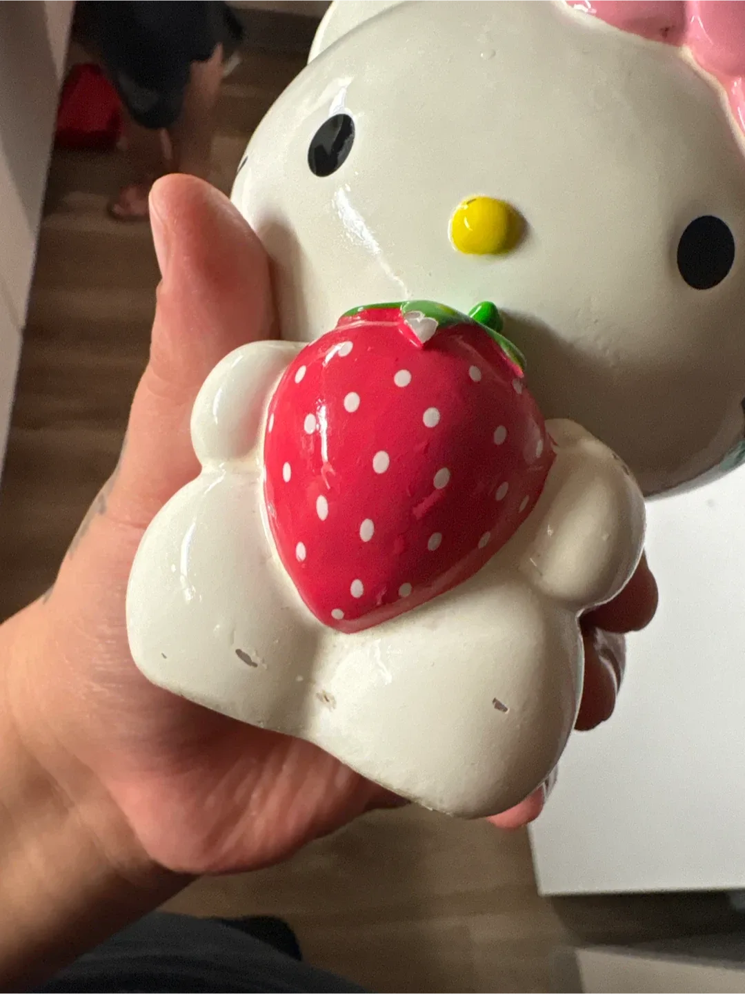 Hello Kitty Soap Dispenser image indicator(2)