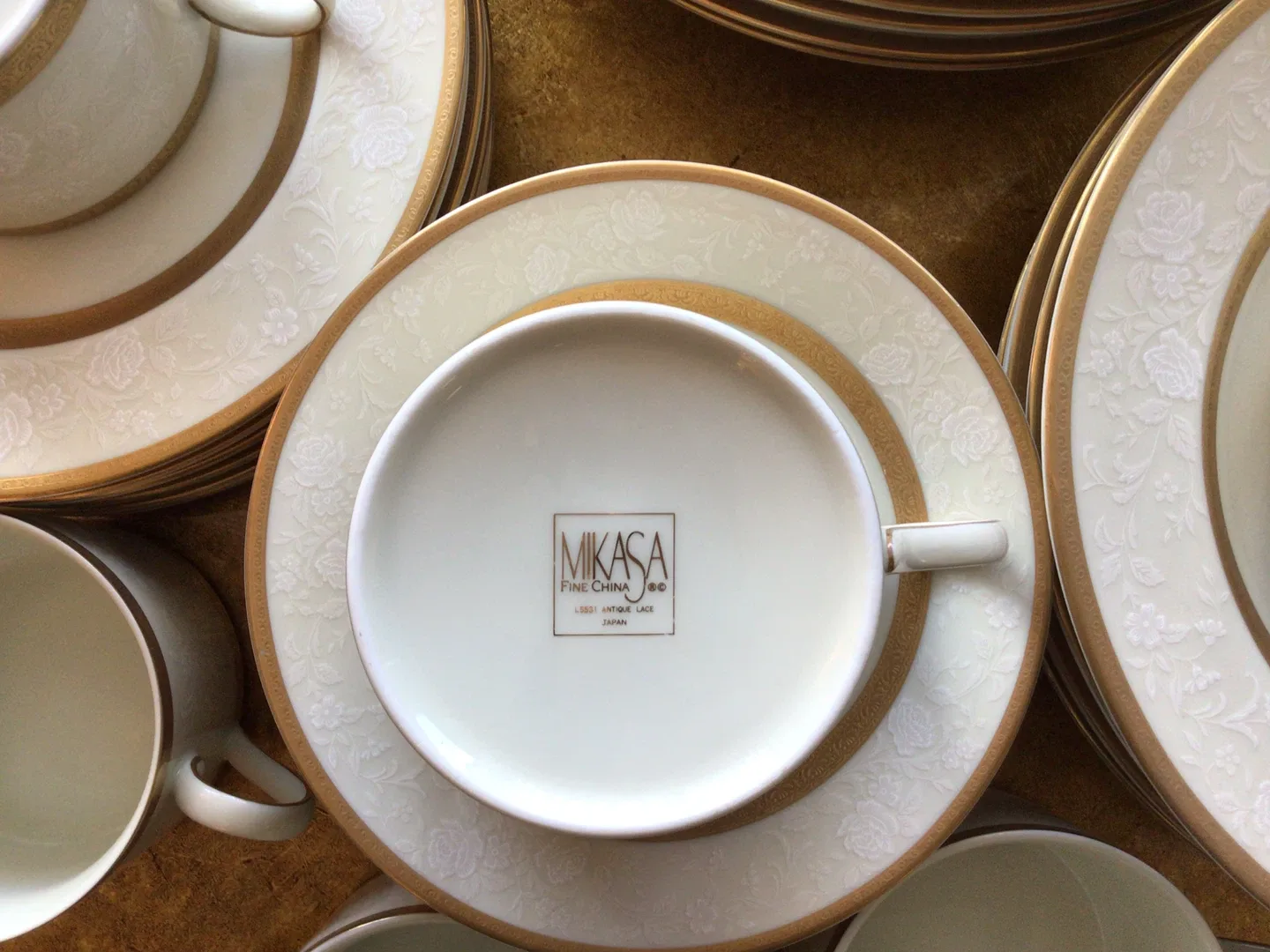 Mikasa Antique Lace Collection image indicator(6)