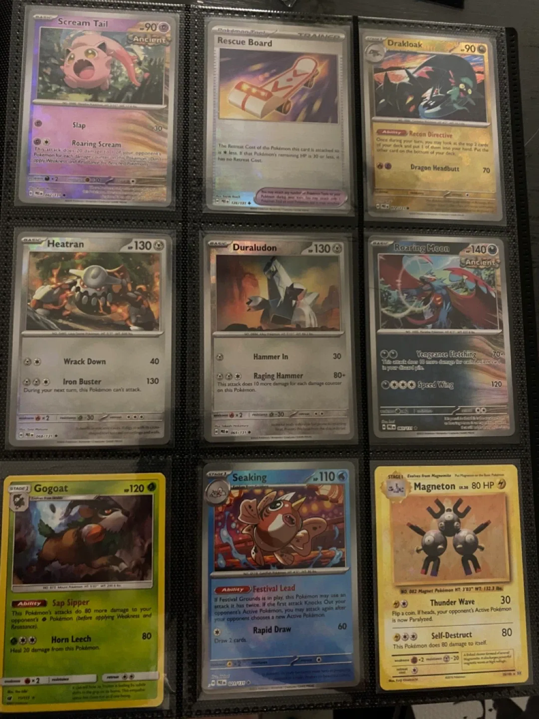 Pokémon Trading Cards Collection image indicator(2)