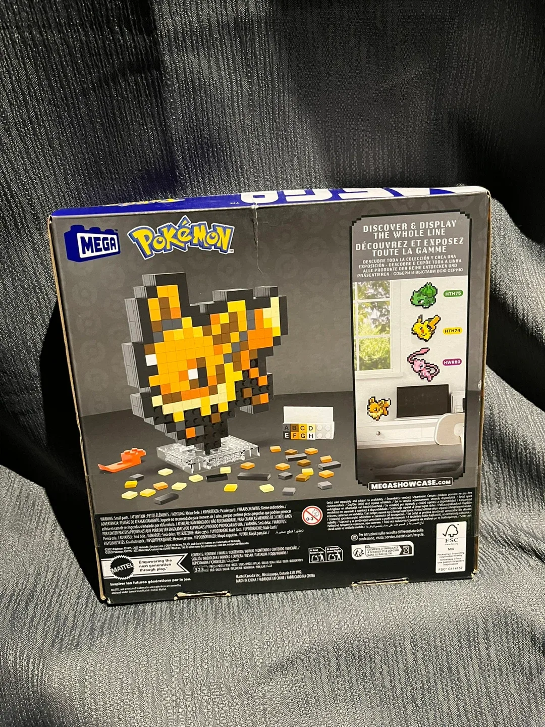 Mega Pokémon Eevee Pixel Art Set - New in Box! image indicator(2)