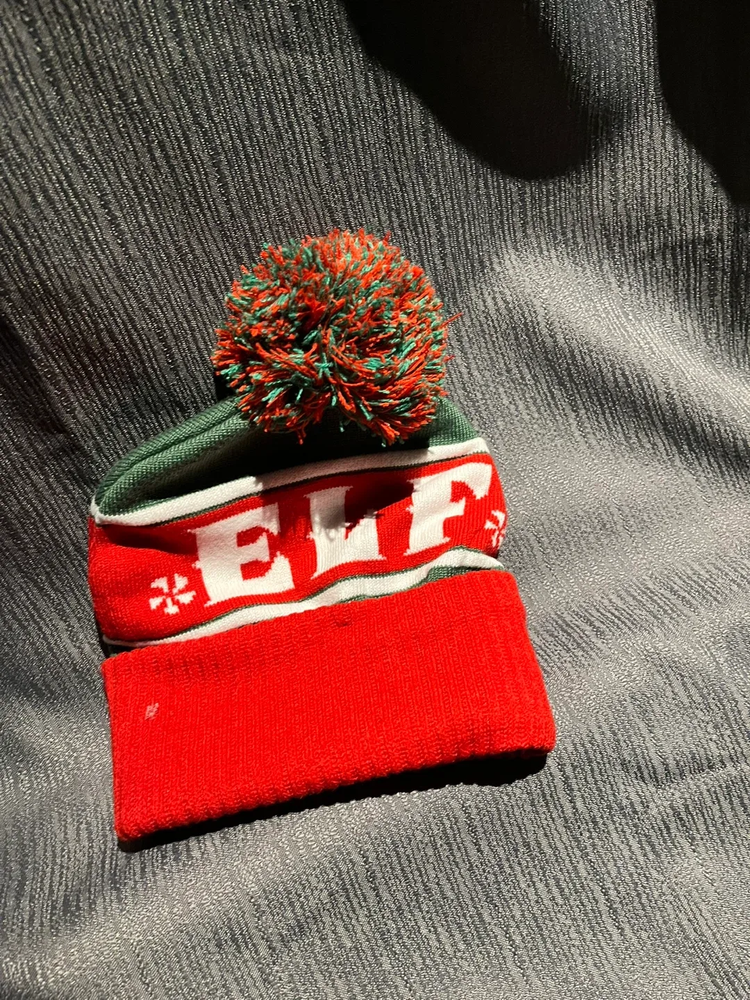 Elf OMG Santa! Beanie image indicator(3)