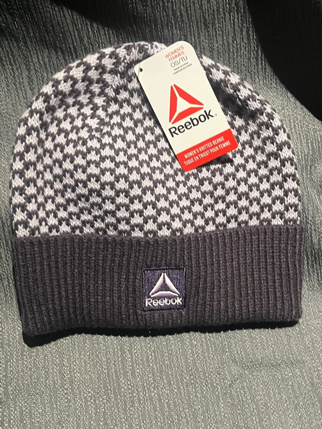 Reebok Women's Knitted Beanie - New with Tags! thumbnail