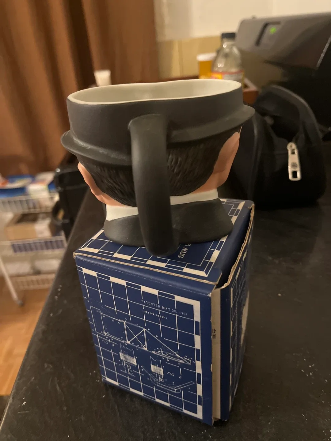 Avon Collector Character Mug - The Wright Brothers image indicator(3)