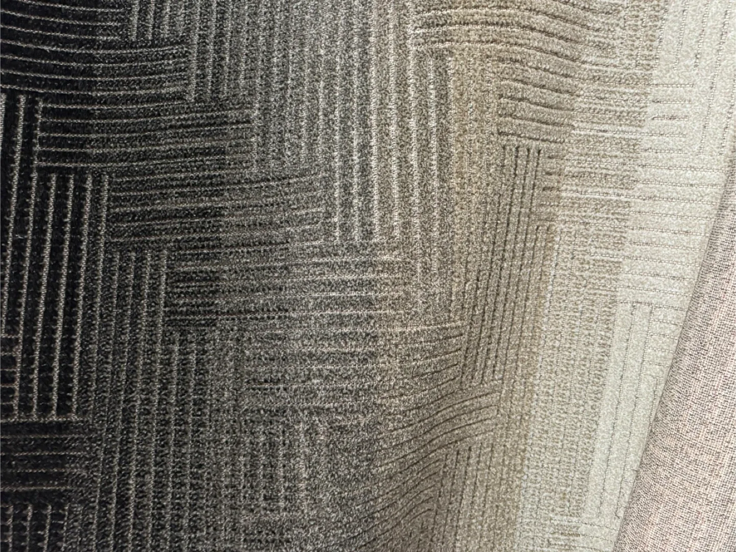 Patterned Area Rug image indicator(4)