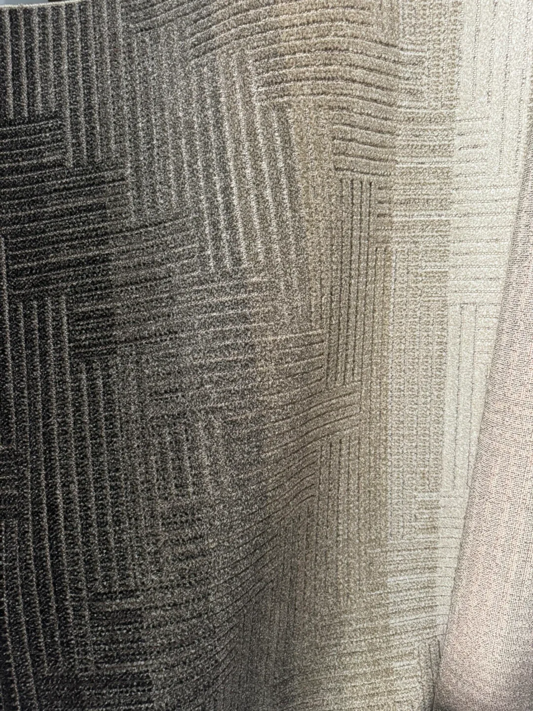 Patterned Area Rug image indicator(2)