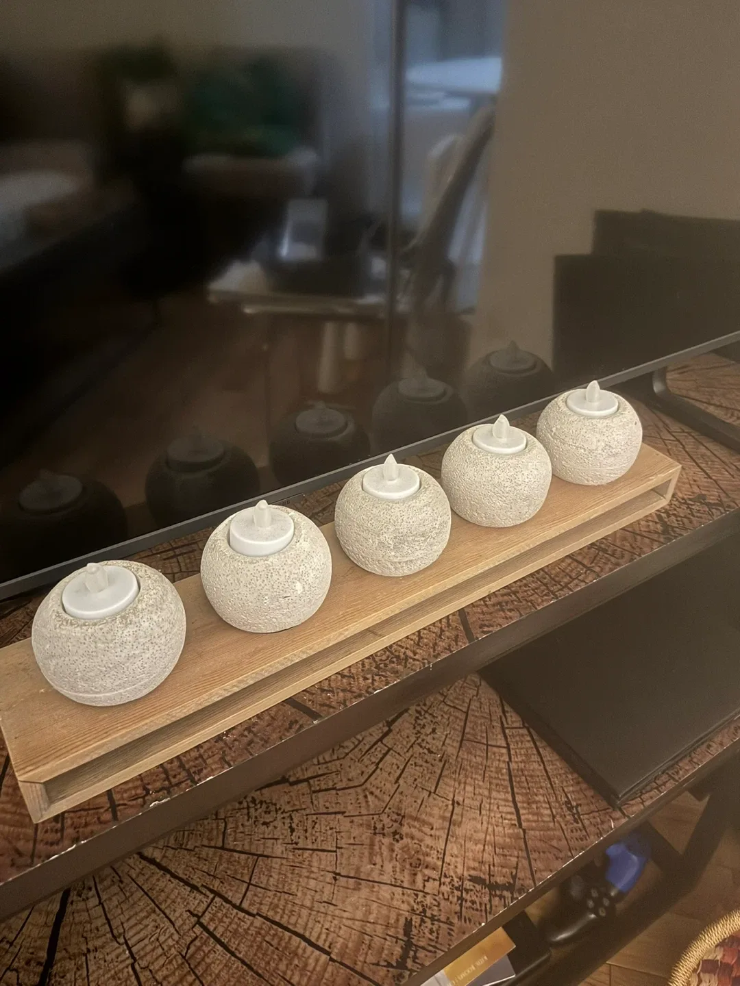 Decorative Stone Candle Holder image indicator(2)