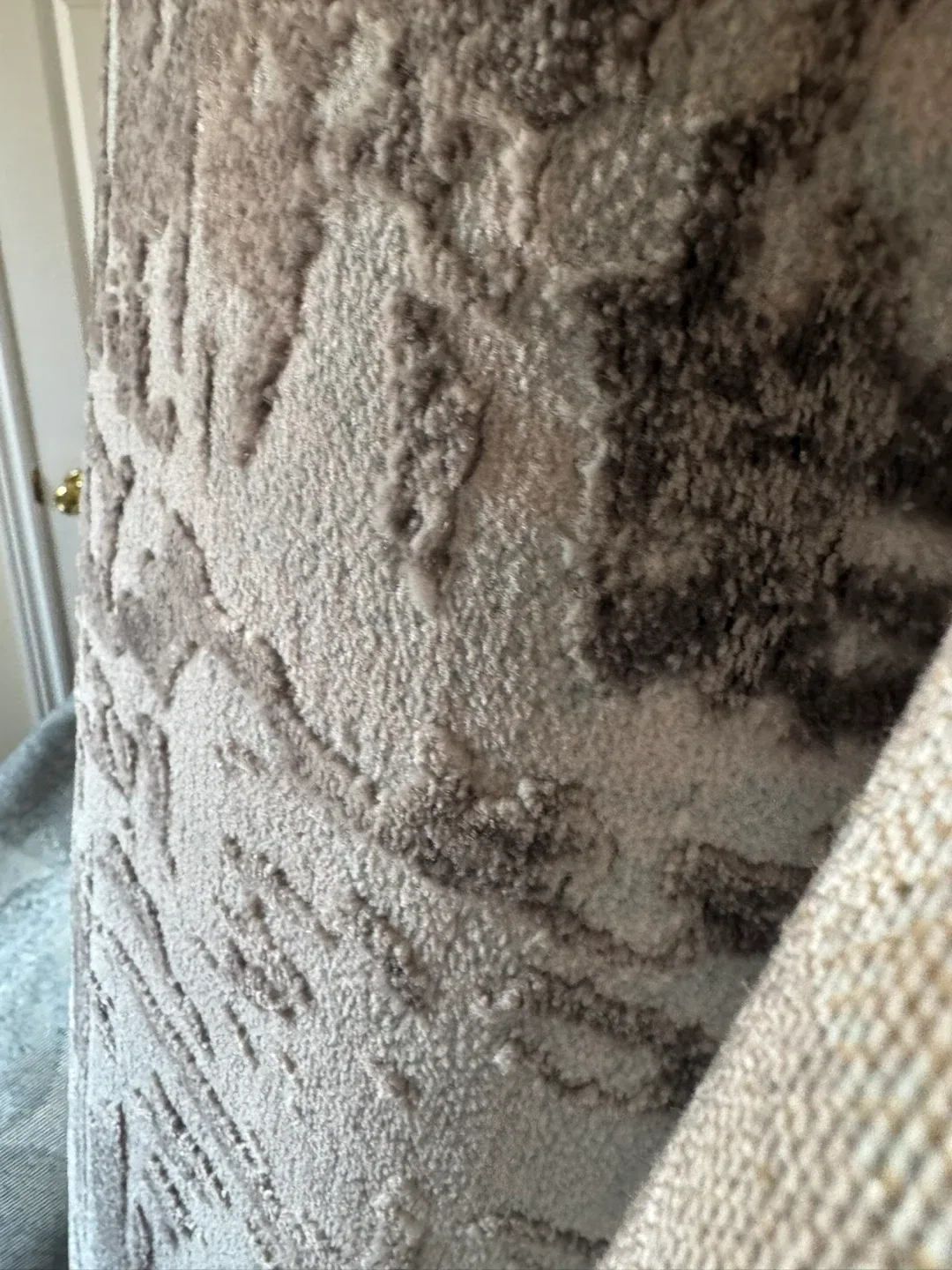 Patterned Area Rug image indicator(6)