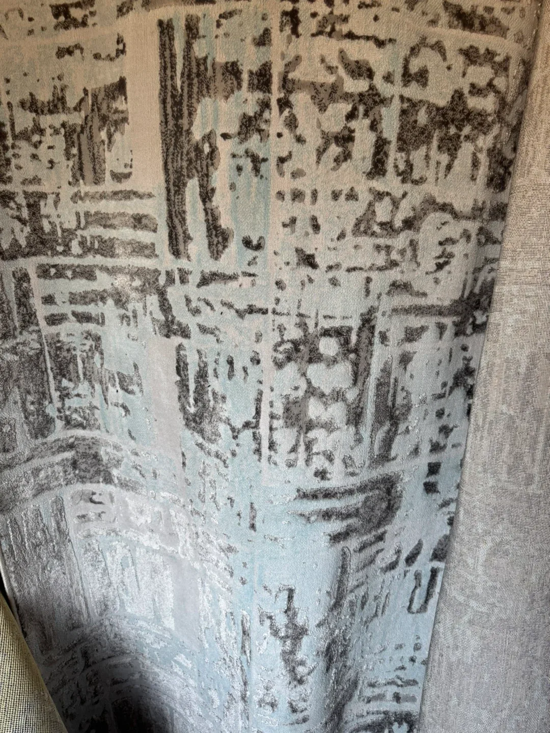 Patterned Area Rug image indicator(5)