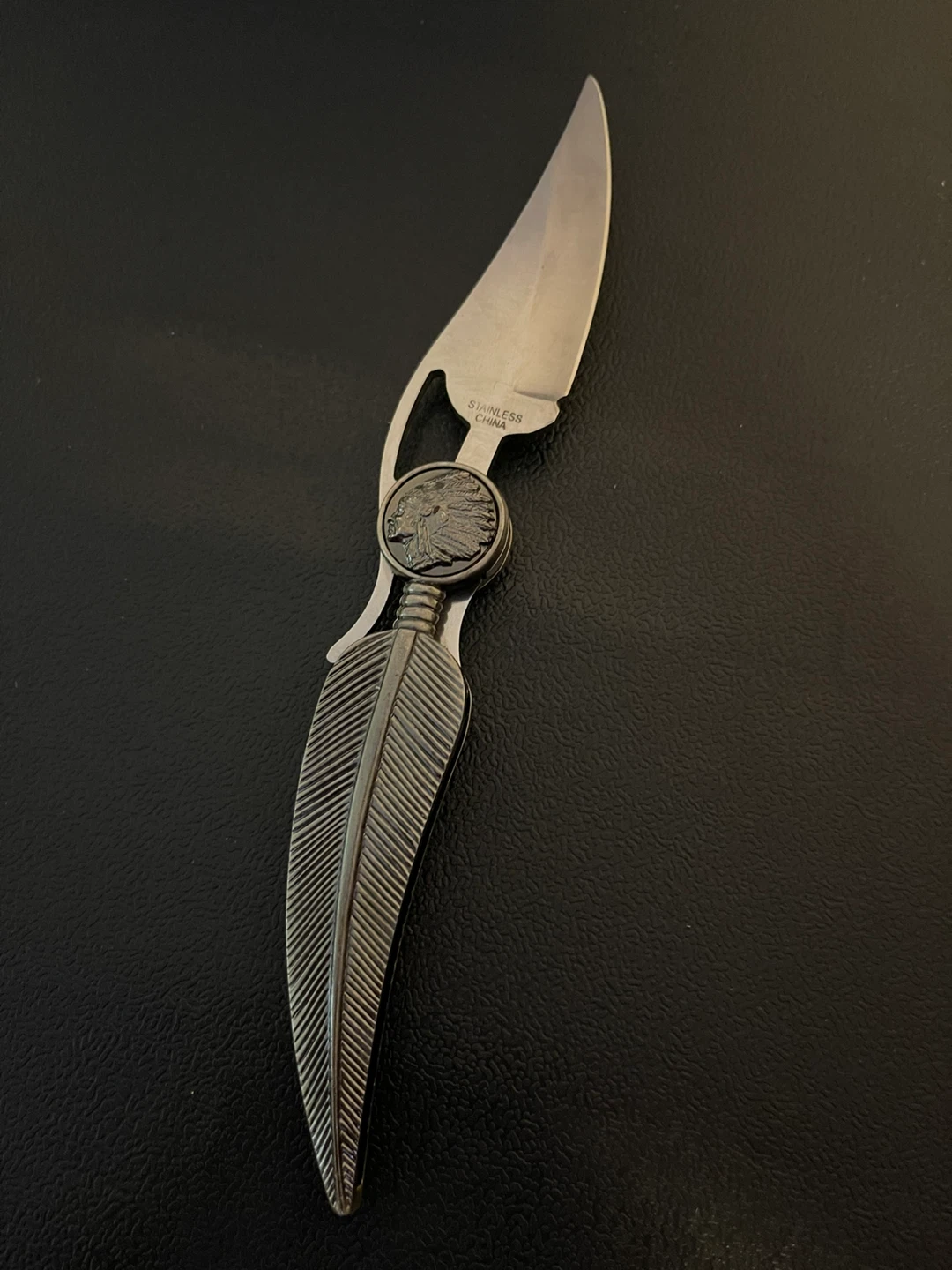 Chief’s Feather Decorative Folding Knife & Lighter Set - photo 4