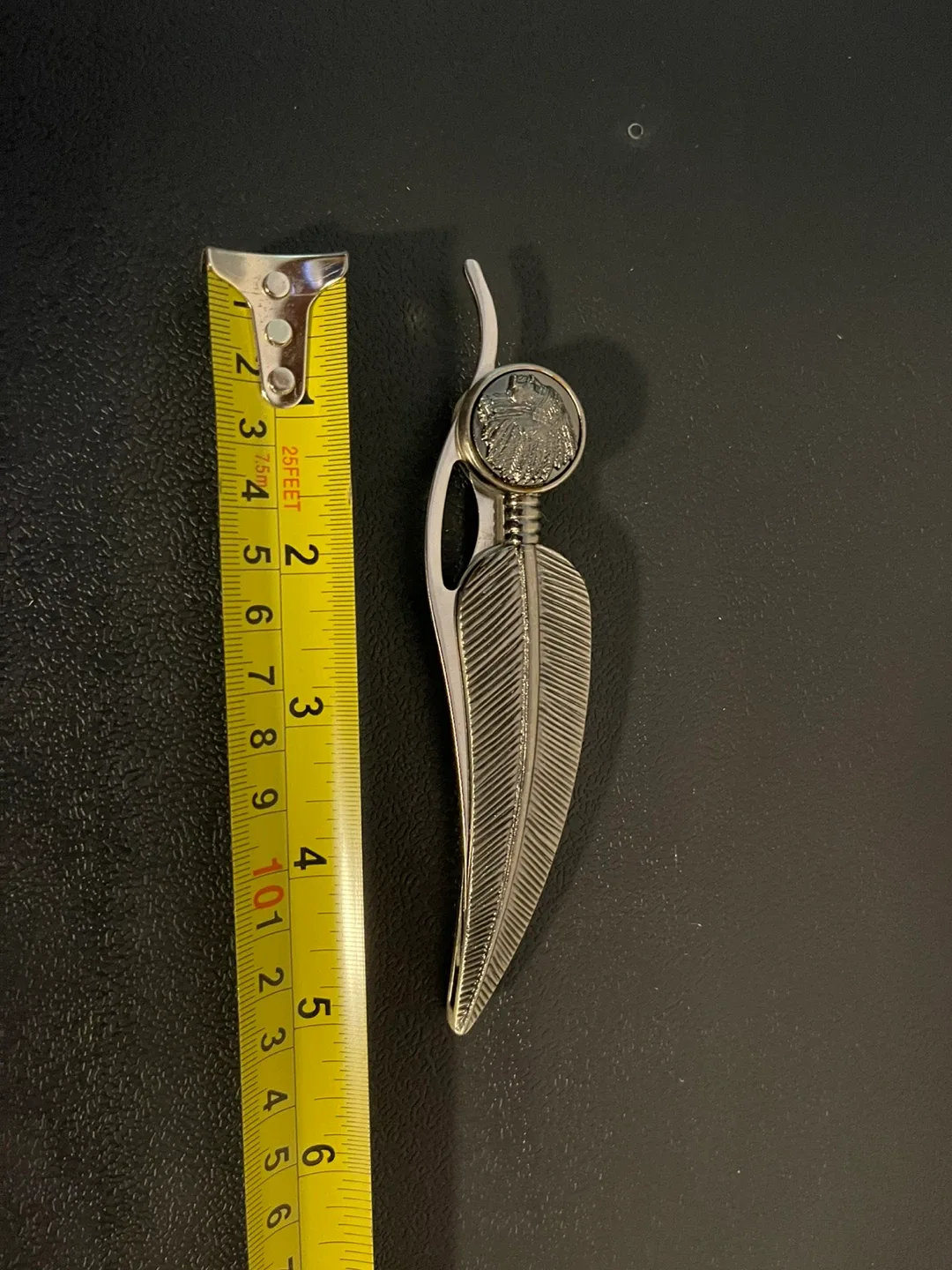 Chief’s Feather Decorative Folding Knife & Lighter Set image indicator(6)