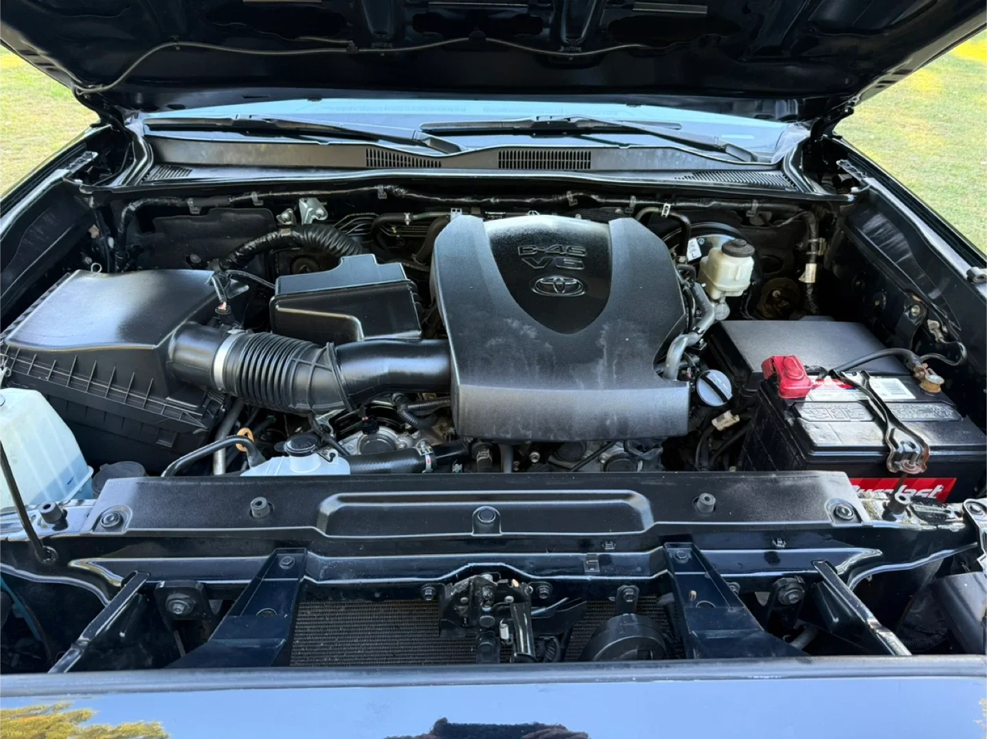 Toyota Tacoma TRD Sport - Black image indicator(10)