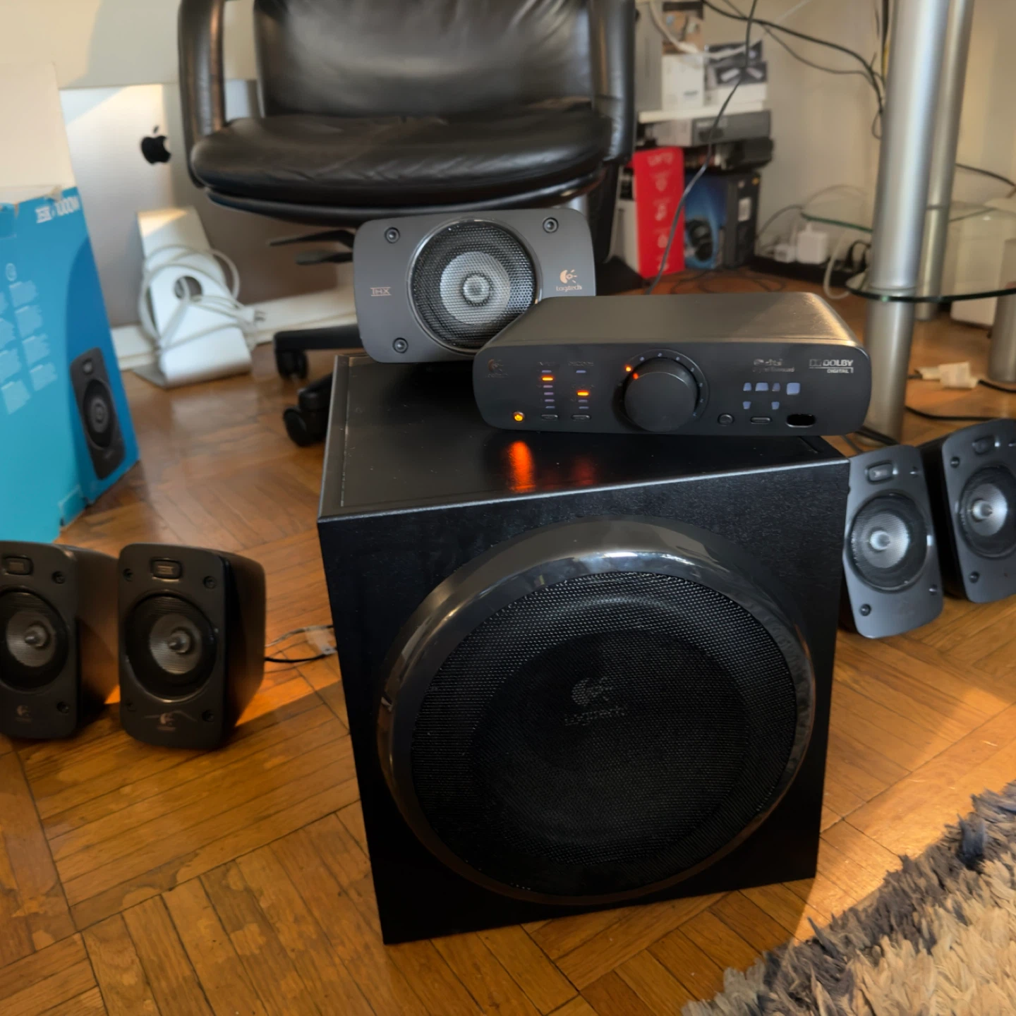 Logitech Z-906 Digital 5.1 Speaker System