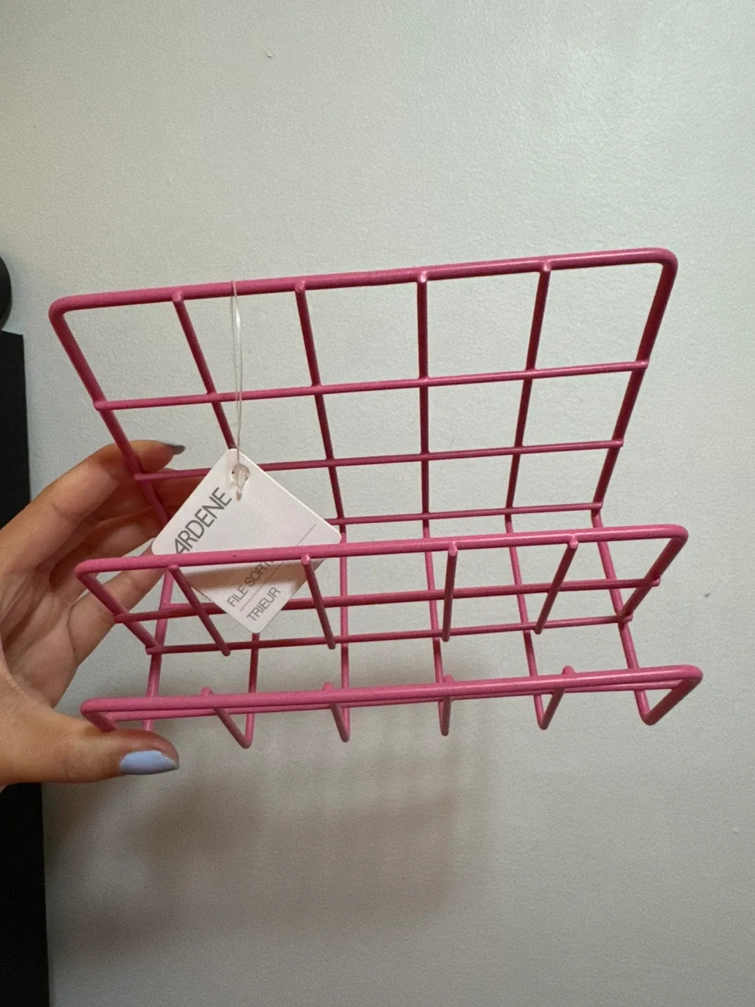 Ardene Pink File Sorter - Desk Organizer image indicator(2)