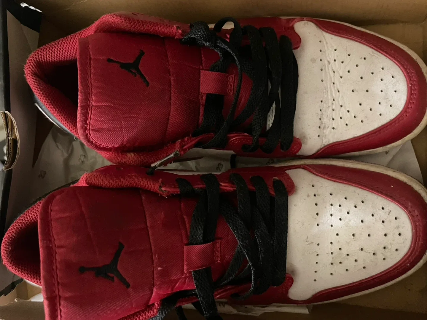 Air Jordan 1 Low Red/White image indicator(3)