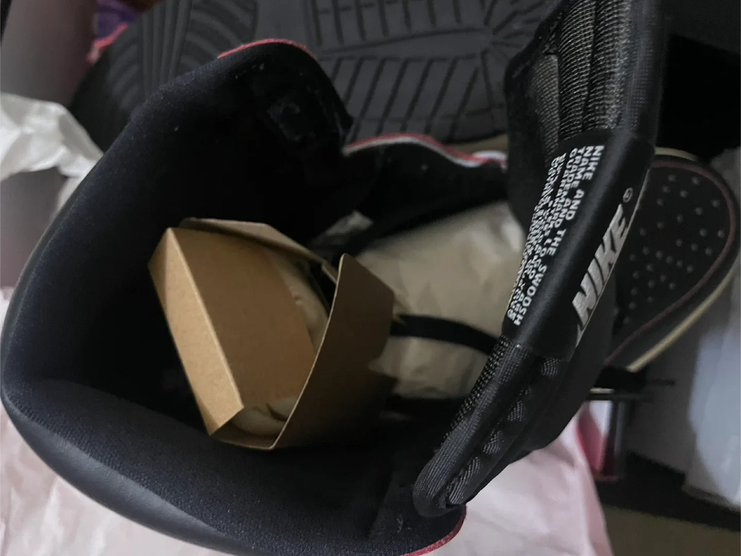 Nike Air Jordan 1 Retro High OG Black/Pink image indicator(5)