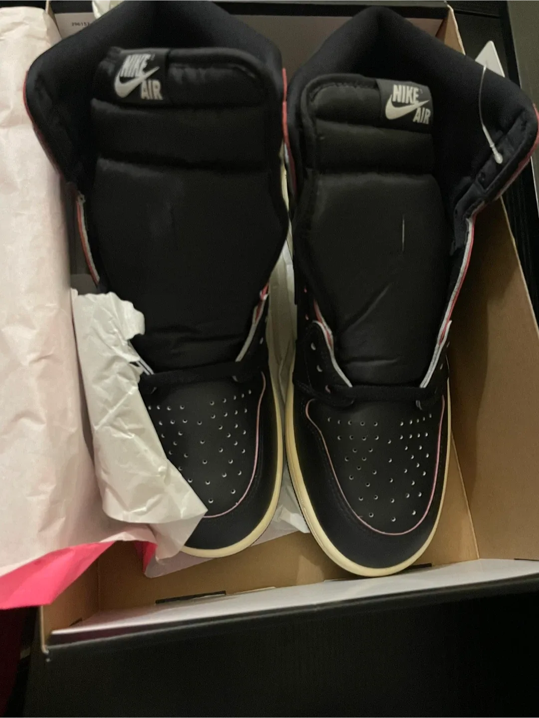 Nike Air Jordan 1 Retro High OG Black/Pink image indicator(3)