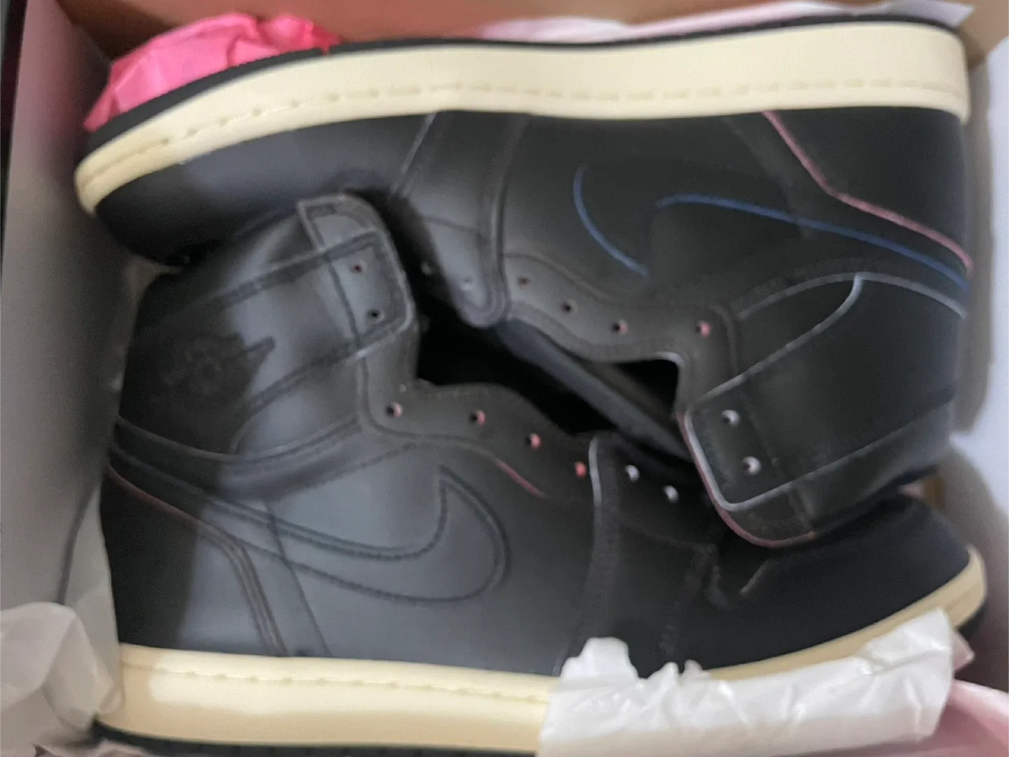 Nike Air Jordan 1 Retro High OG Black/Pink image indicator(7)