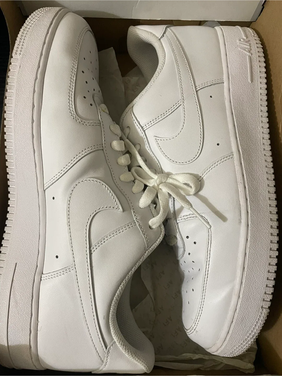Nike Air Force 1 Low White Size 11.5 image indicator(2)
