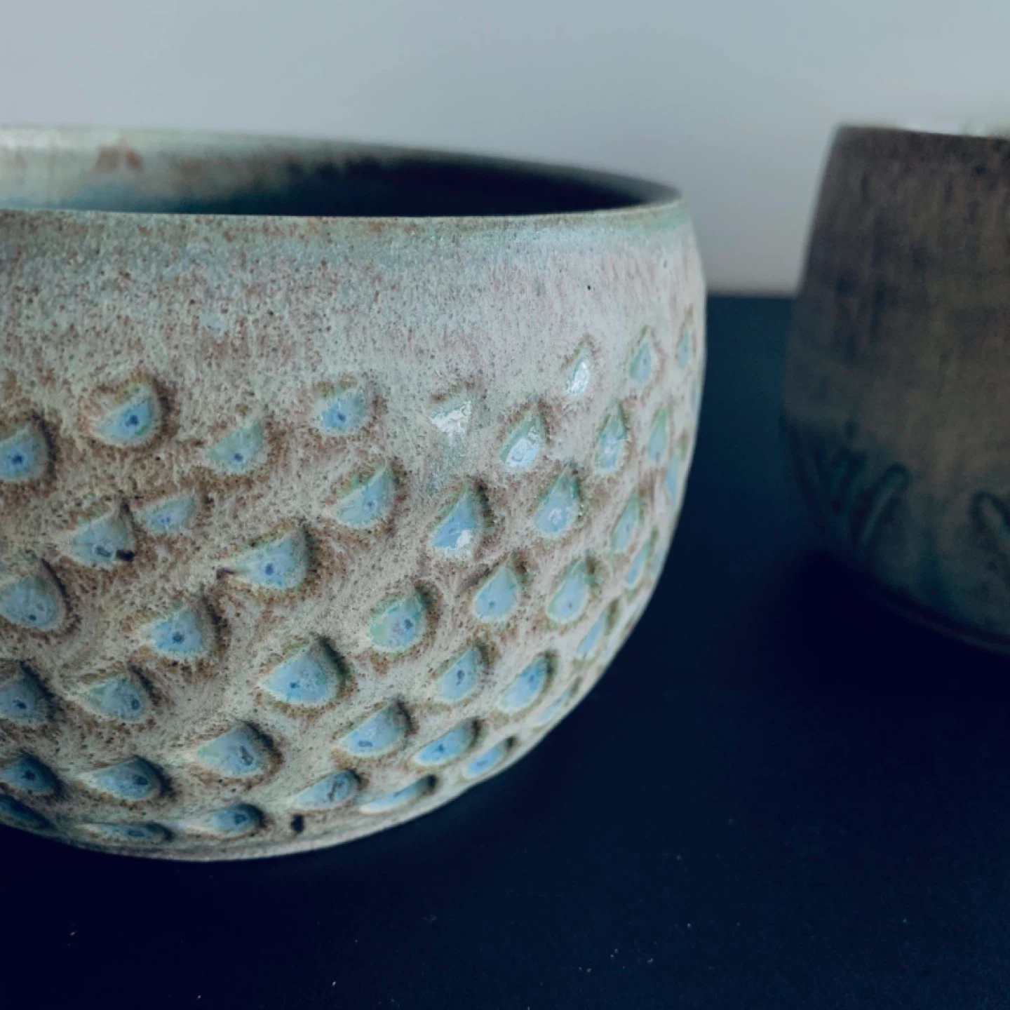 Signature Glazed Stone Mug Timeless Art - photo 3