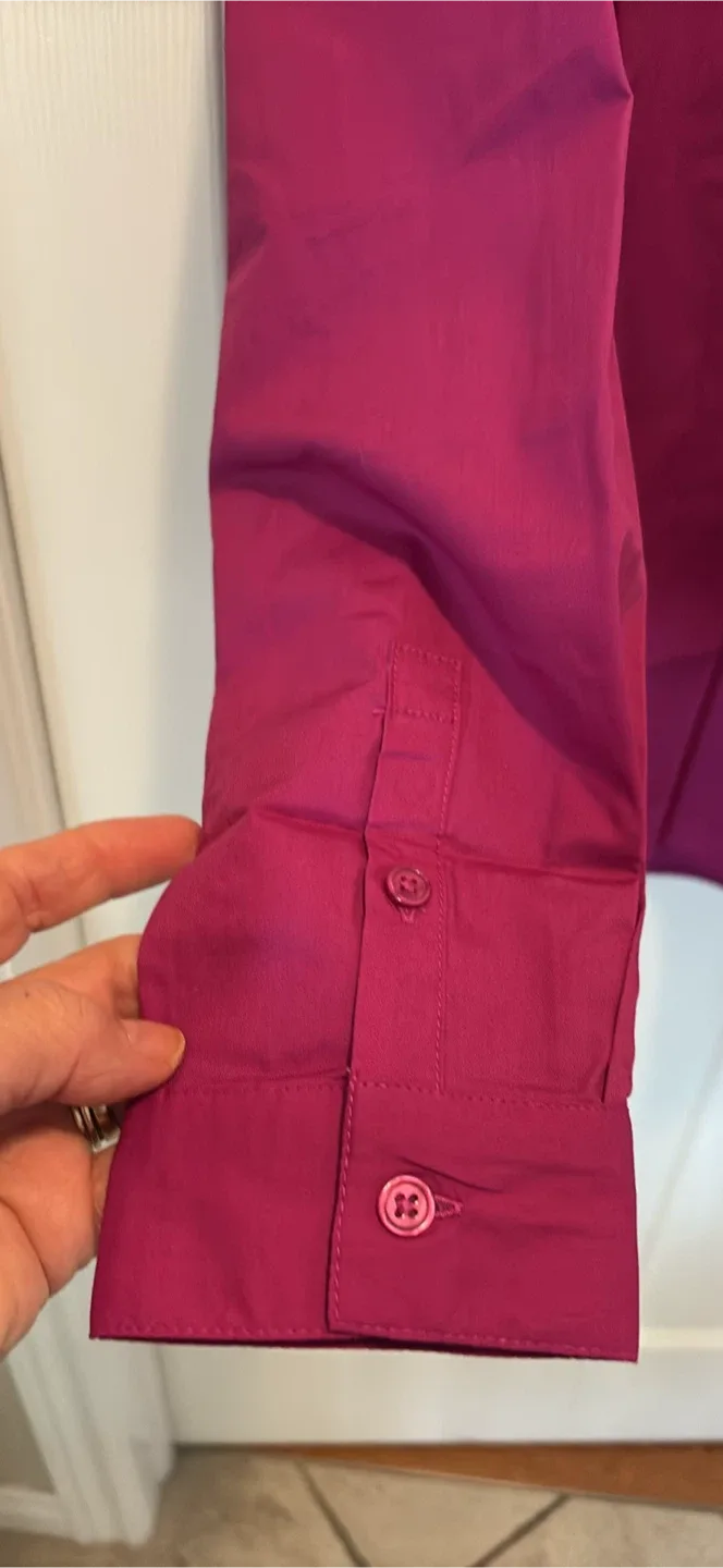 French Connection Button Down Shirt - Size M image indicator(3)