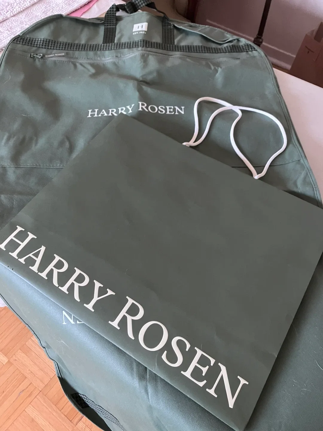 Harry Rosen Garment Bag - Olive Green thumbnail