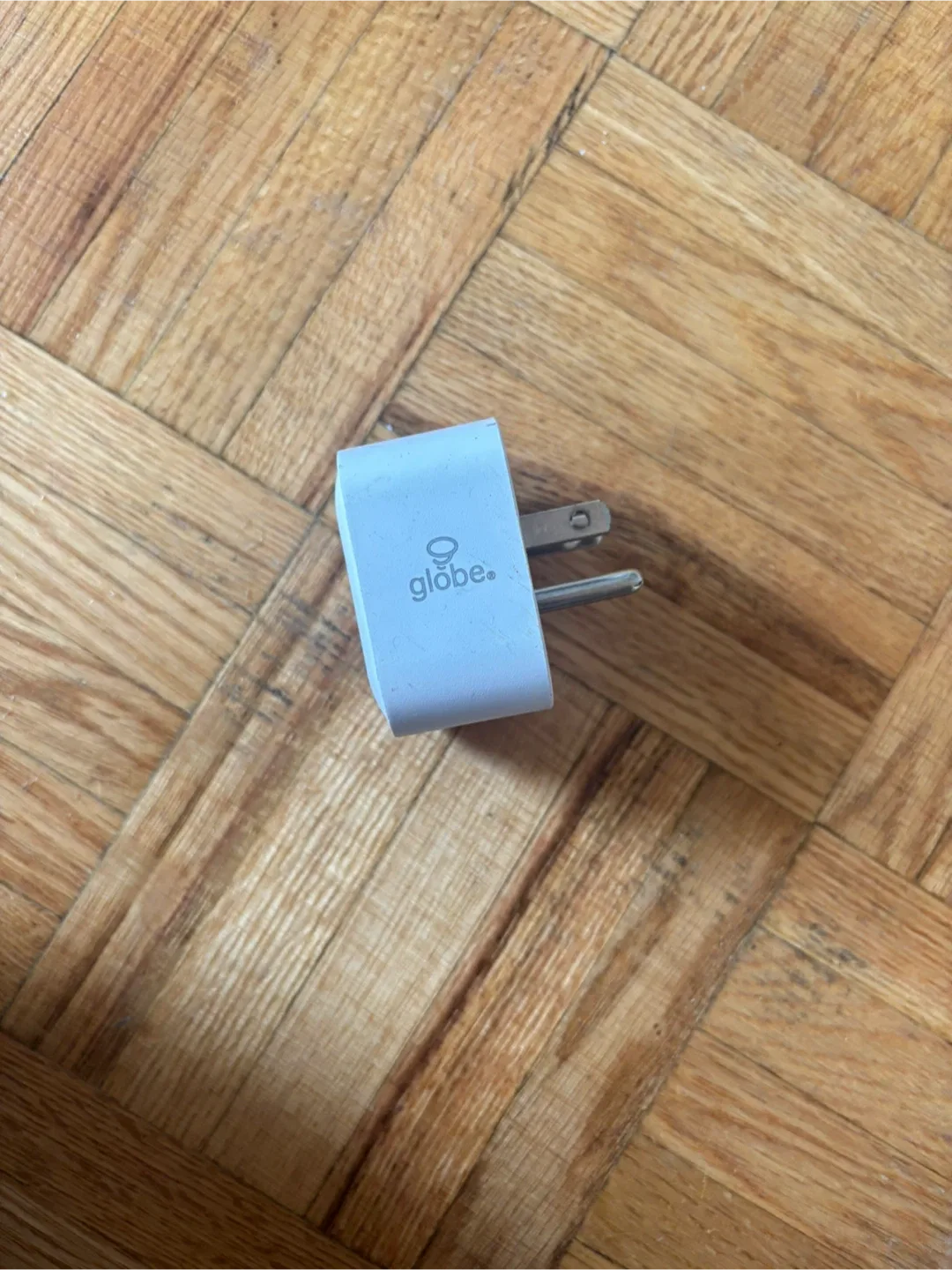 Globe Smart Plug image indicator(3)
