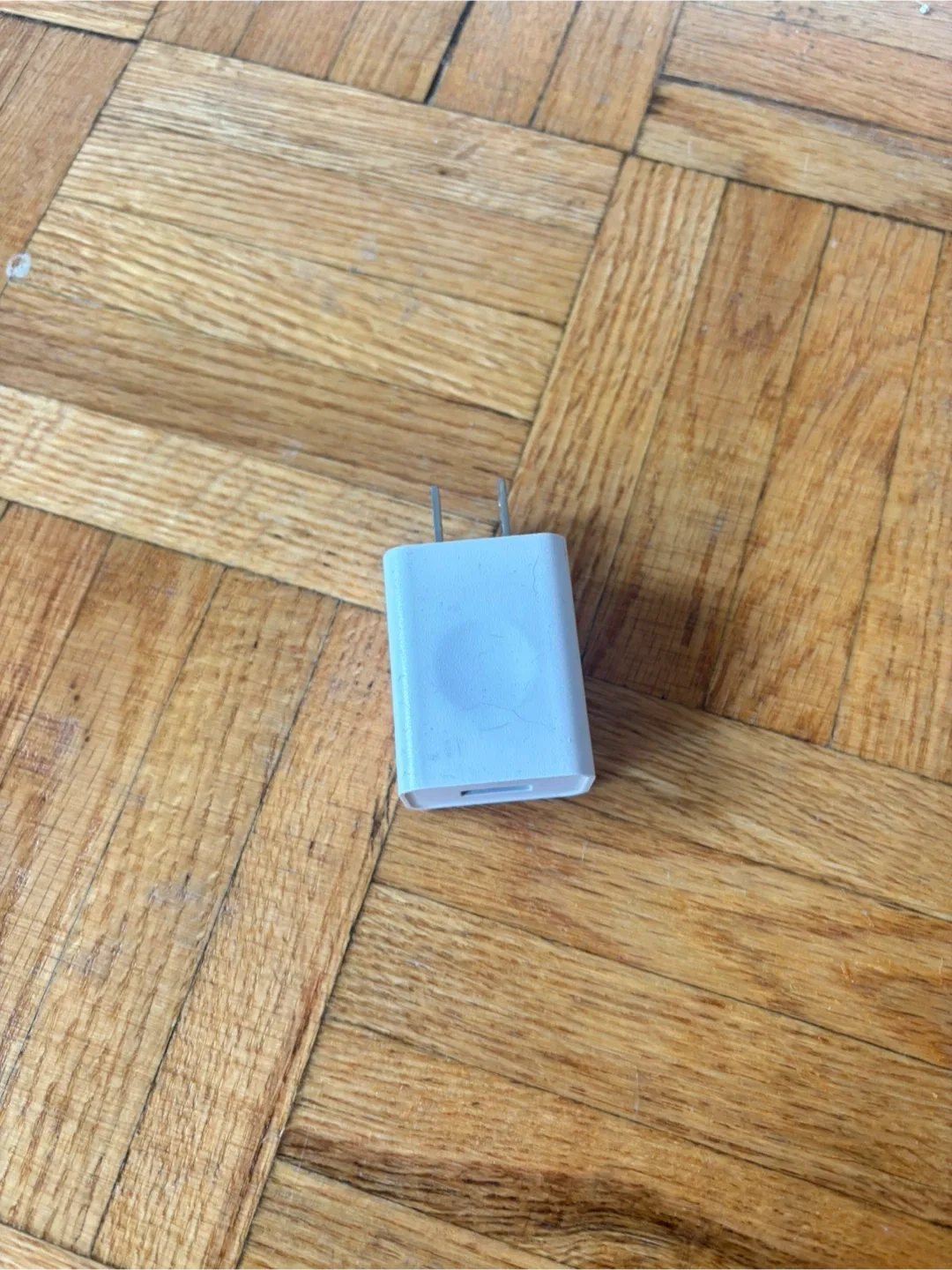 mr.GO Charger - Like New! image indicator(3)