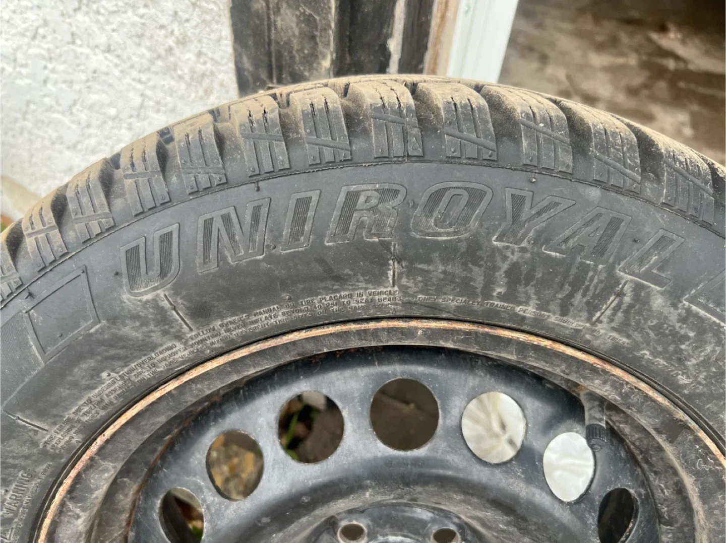 Uniroyal Winter Tires 215/60R16 image indicator(4)
