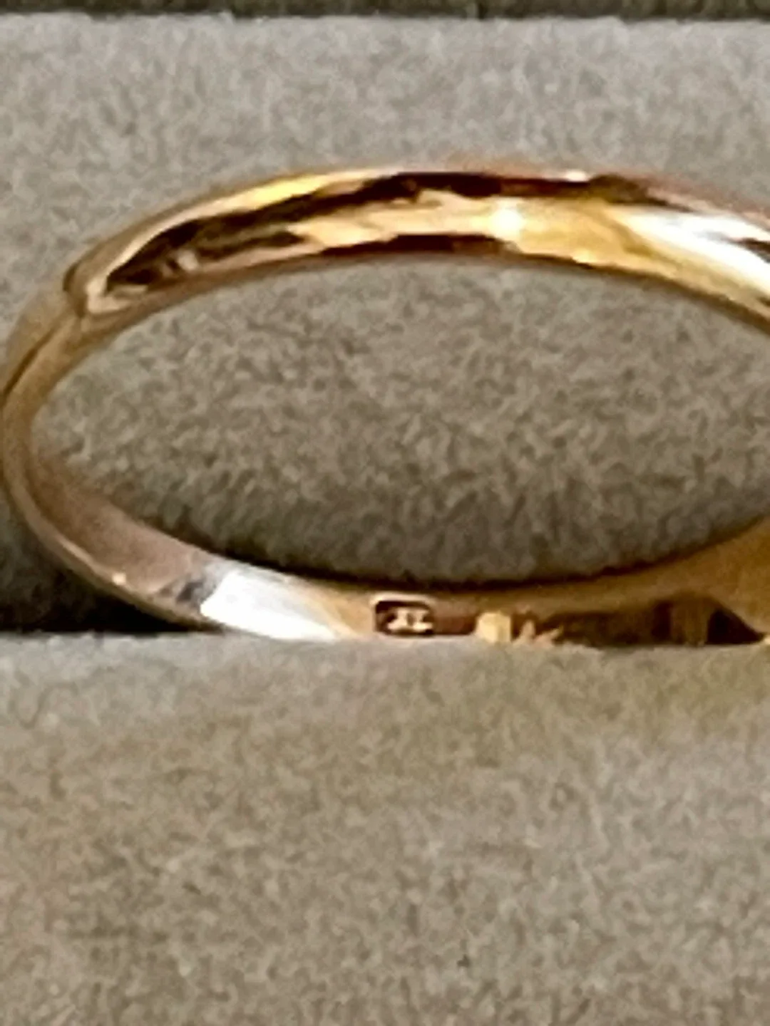 VINTAGE JI 14K YGold approximately .17–.20 crt. Diamond ring image indicator(6)