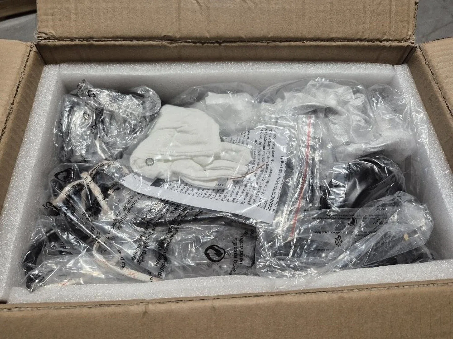 Cottage Life Farmhouse Black 6-Light Candle Chandelier BNIB image indicator(4)