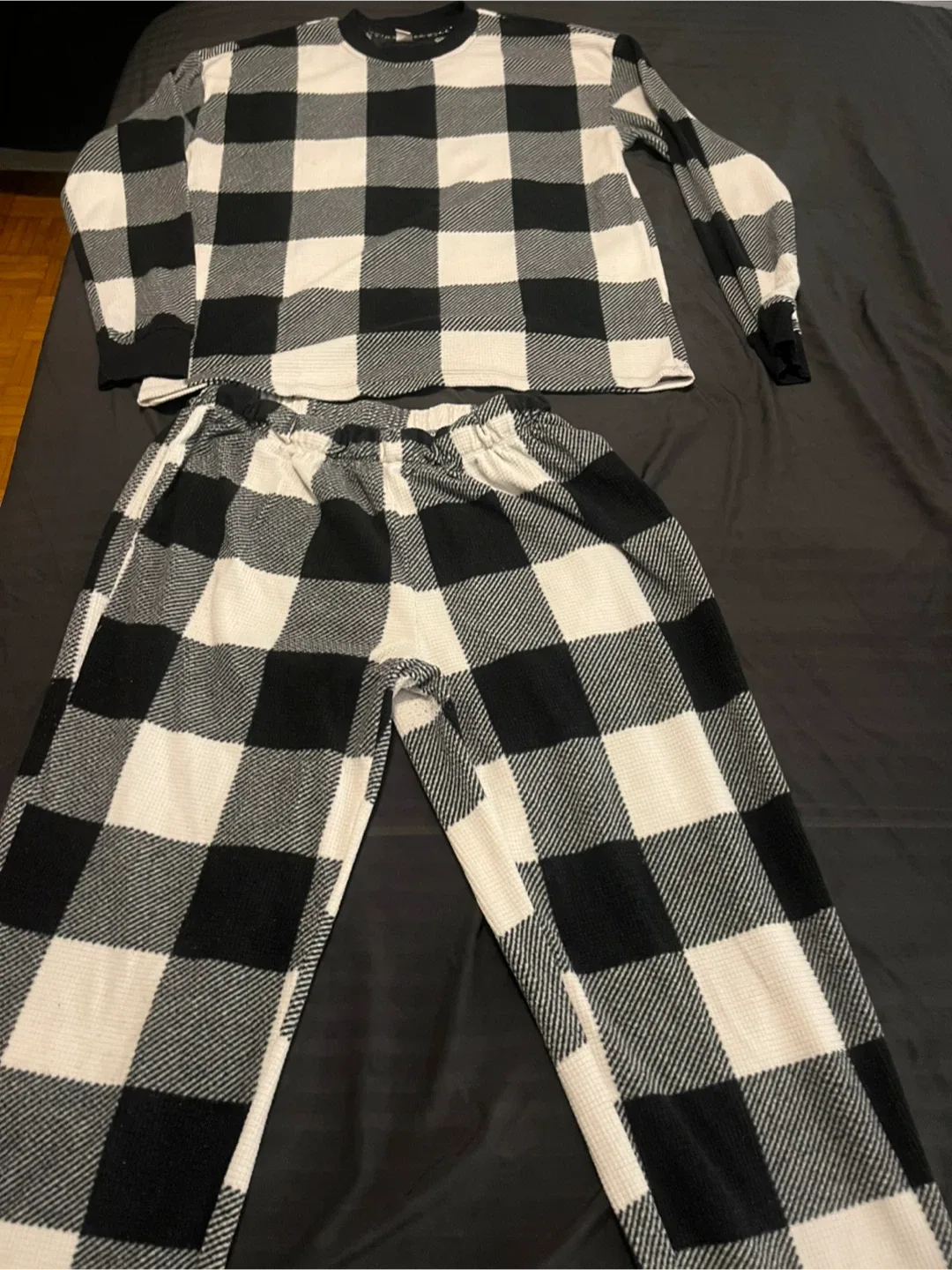 Matching Lounge Sets image indicator(2)