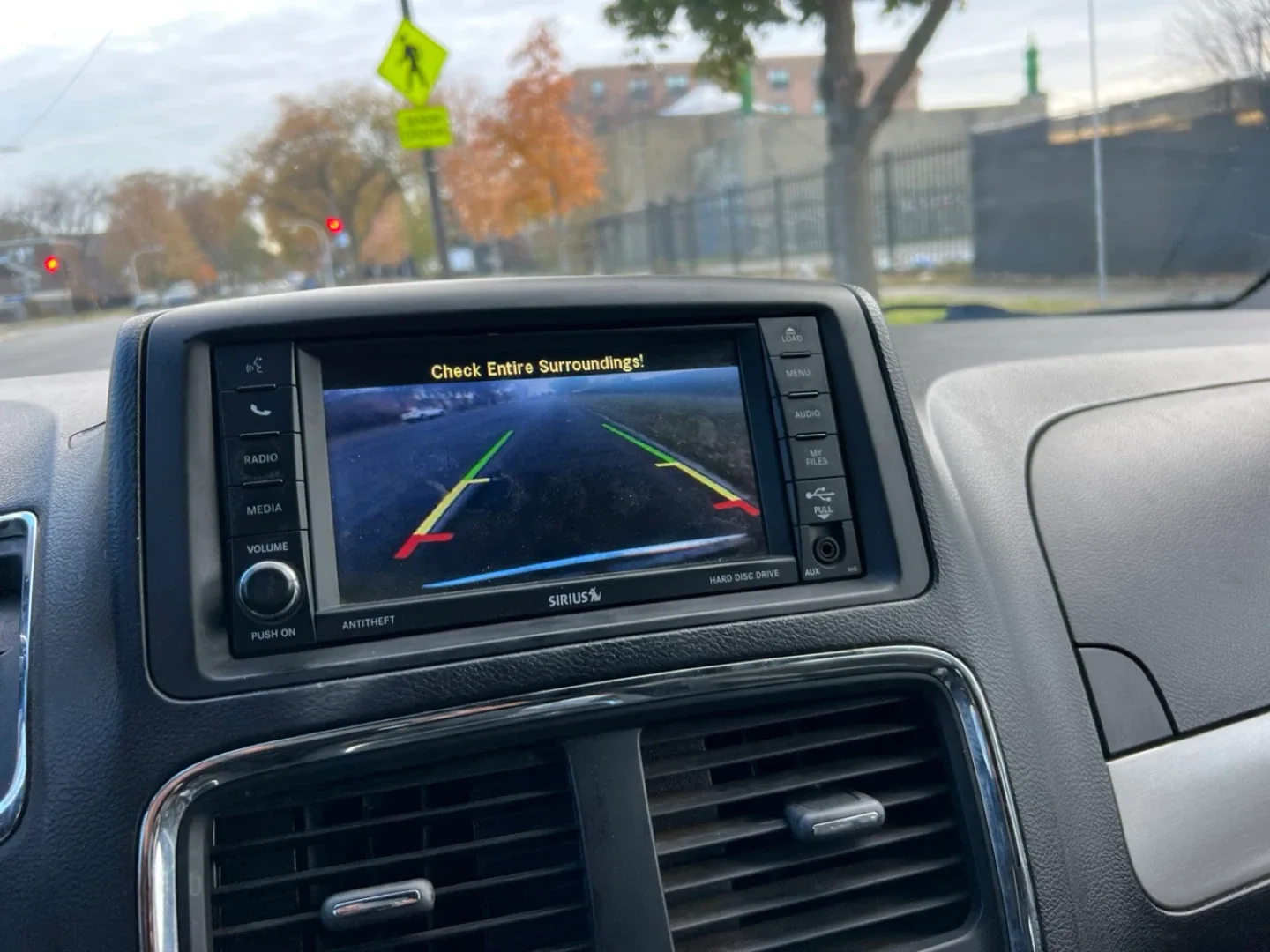 Dodge Grand Caravan Minivan - Blue image indicator(9)