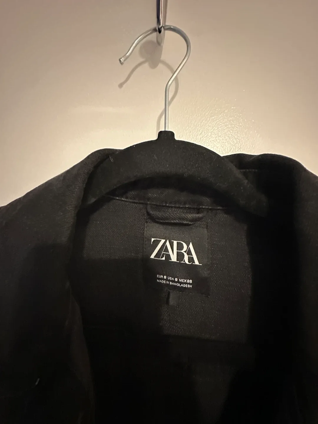 Zara Black Denim Jacket - Size S image indicator(2)