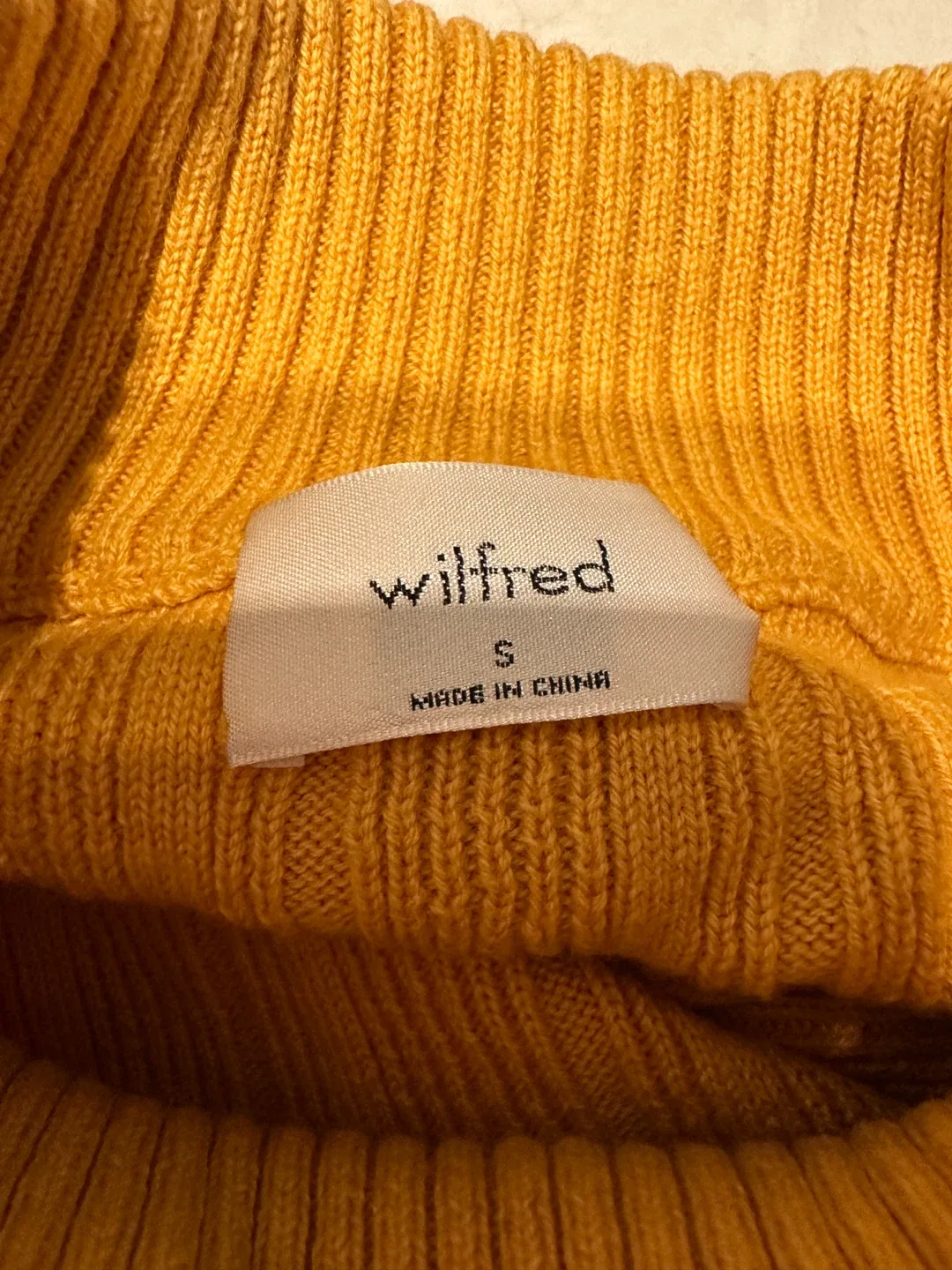 Wilfred Yellow Sweater - Size Small image indicator(2)