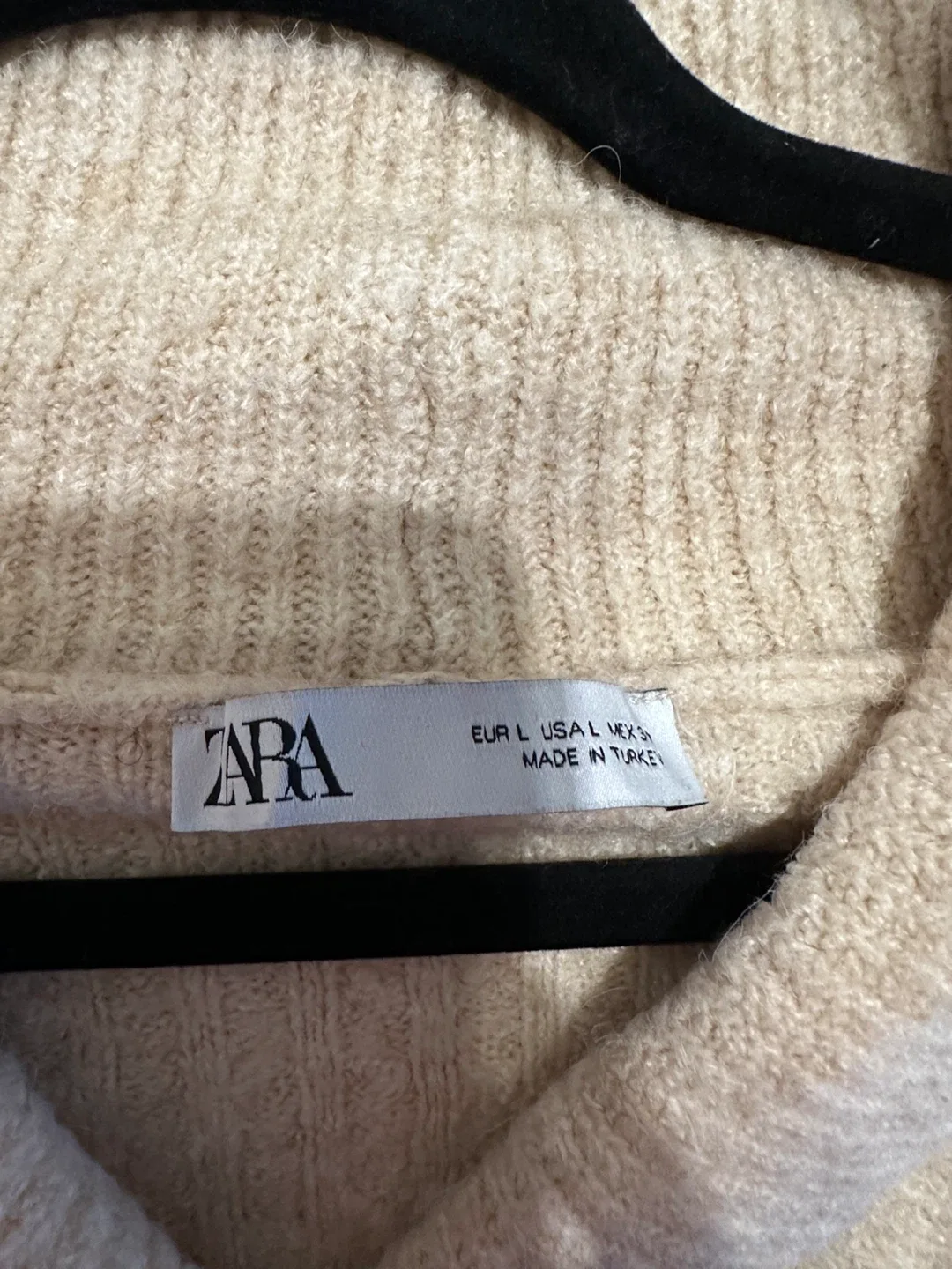 Zara Beige Sweater - Size L image indicator(2)