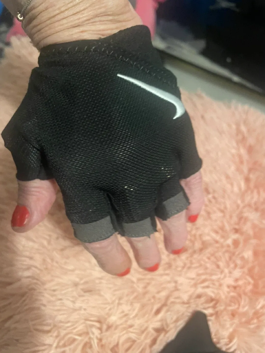 Nike Fingerless Gloves - Black image indicator(5)
