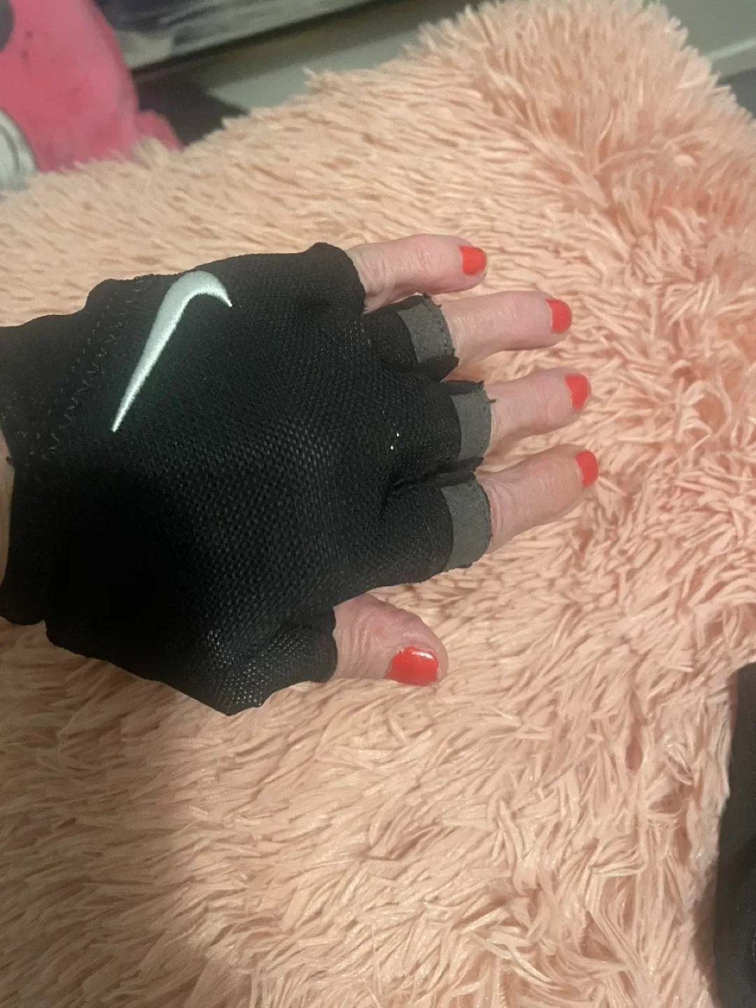Nike Fingerless Gloves - Black image indicator(3)