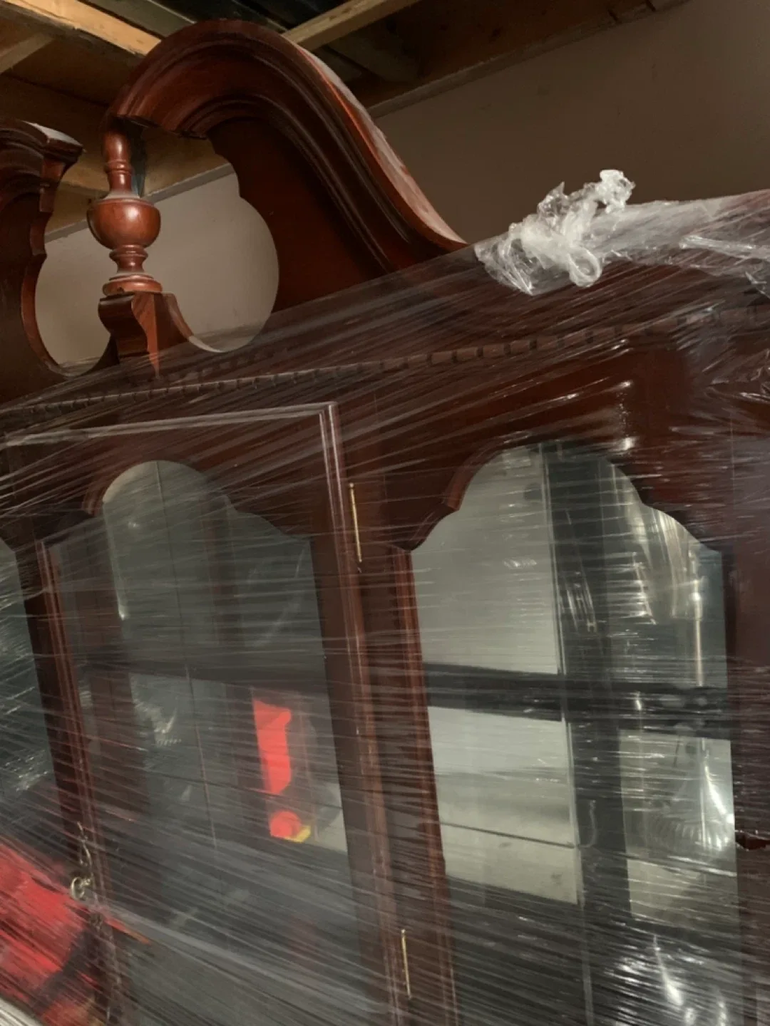 Wooden China Cabinet - Hutch and showcase image indicator(2)