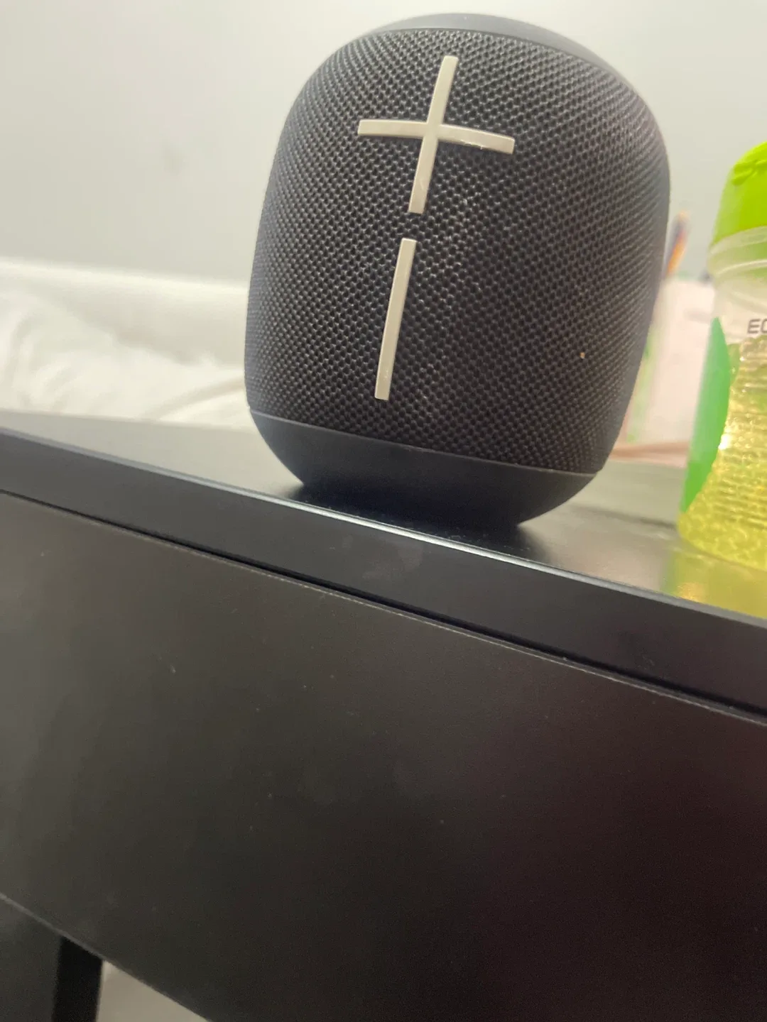 A speaker image indicator(4)