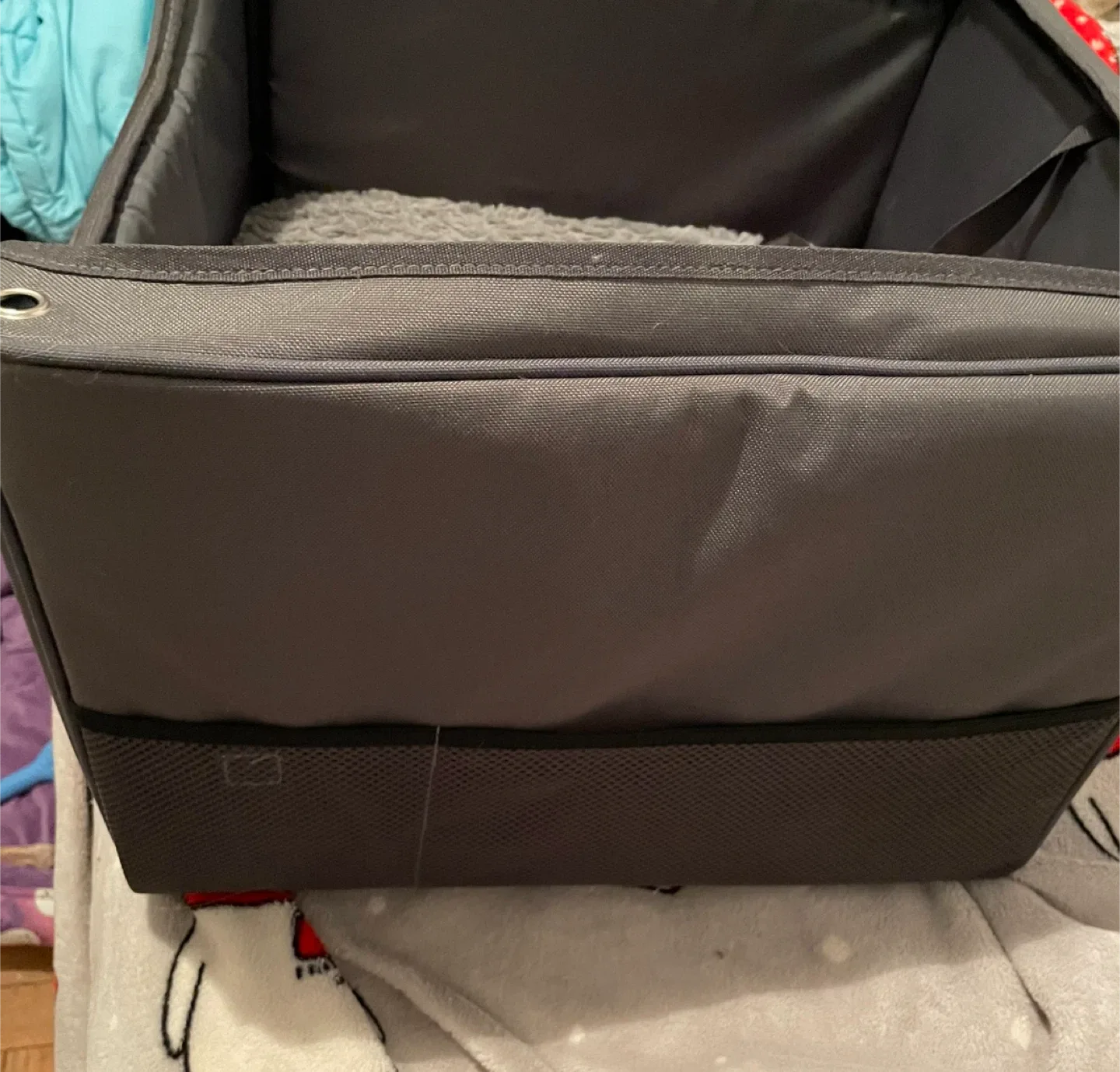 Car Booster Seat Dogs (Up To 30lbs) image indicator(3)