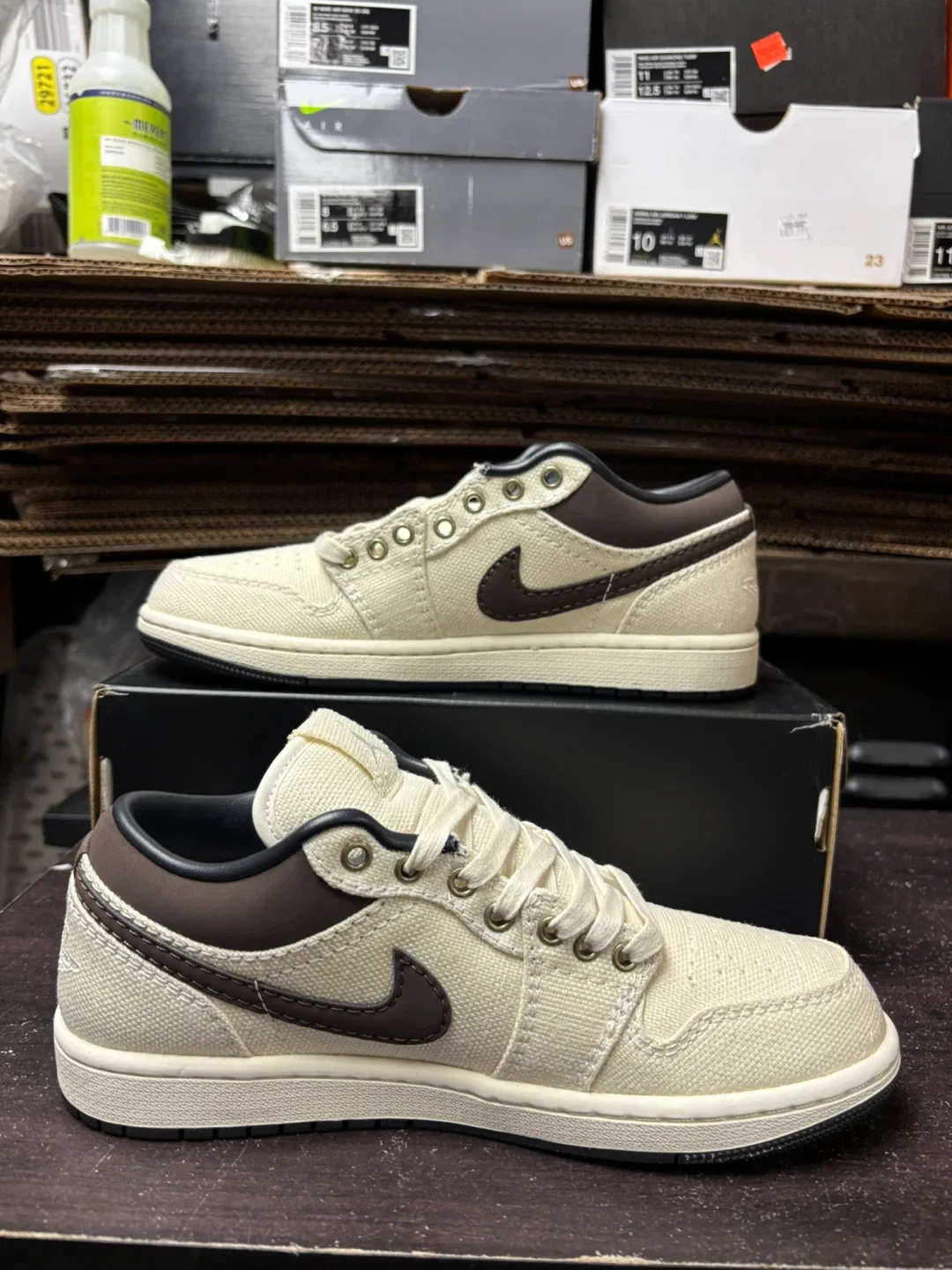 Air Jordan 1 low pale ivory Off noir image indicator(5)