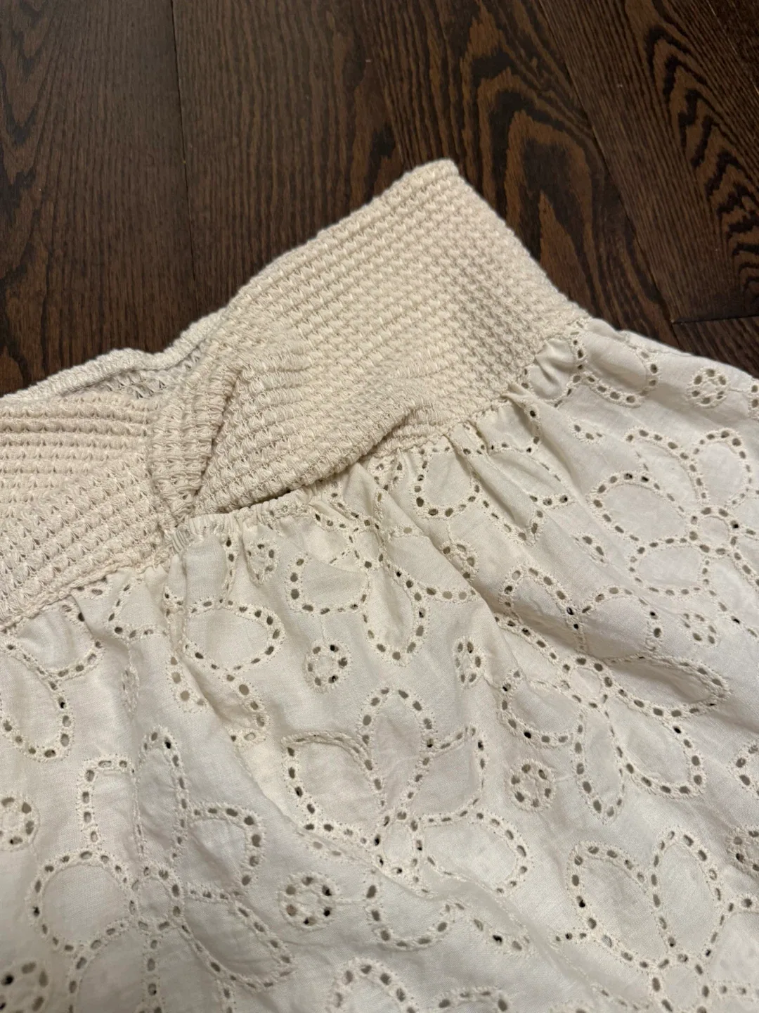 Beige Summer Twist Top image indicator(3)