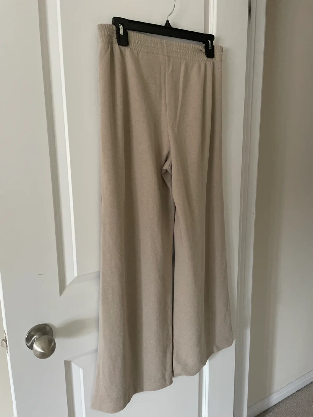 H&M Basics Beige Pants - Size Small image indicator(2)
