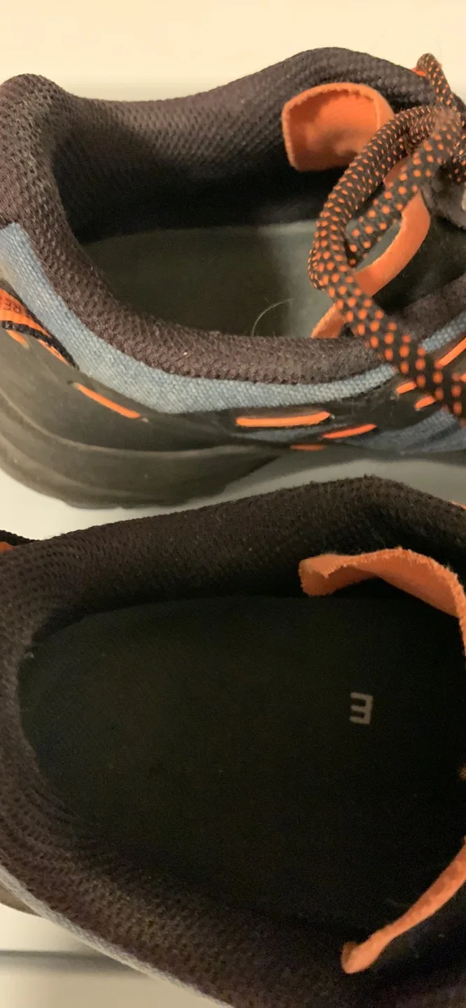 Salewa Hiking Shoes - Size 9 US image indicator(3)