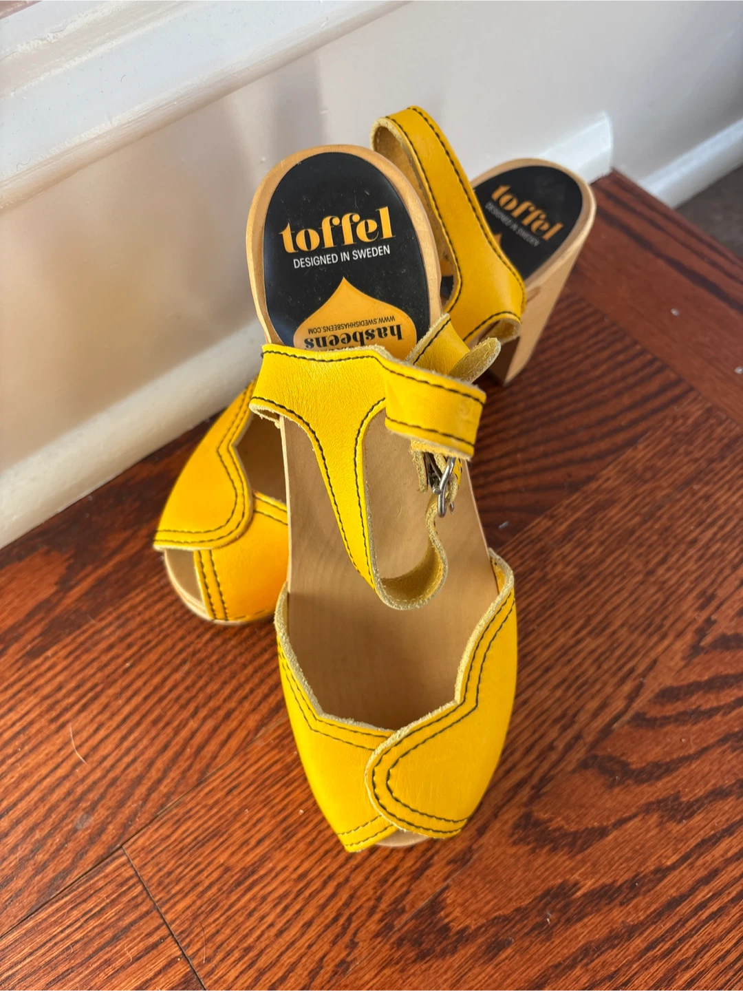 Toffel Yellow Clog Heels - EU Size 36 - photo 4
